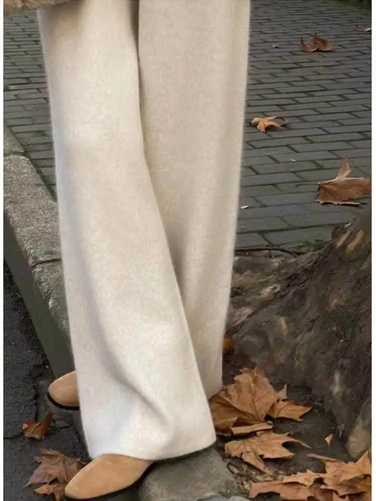 Thickened Wide Leg Pants Women's Loose Straight Casual Autumn Winter Long Trousers Floor Length Drapey Versatile White
Thickened Wide Leg Pants Women's Loose Straight Casual Autumn Winter Long Trousers Floor Length Drapey Versatile White