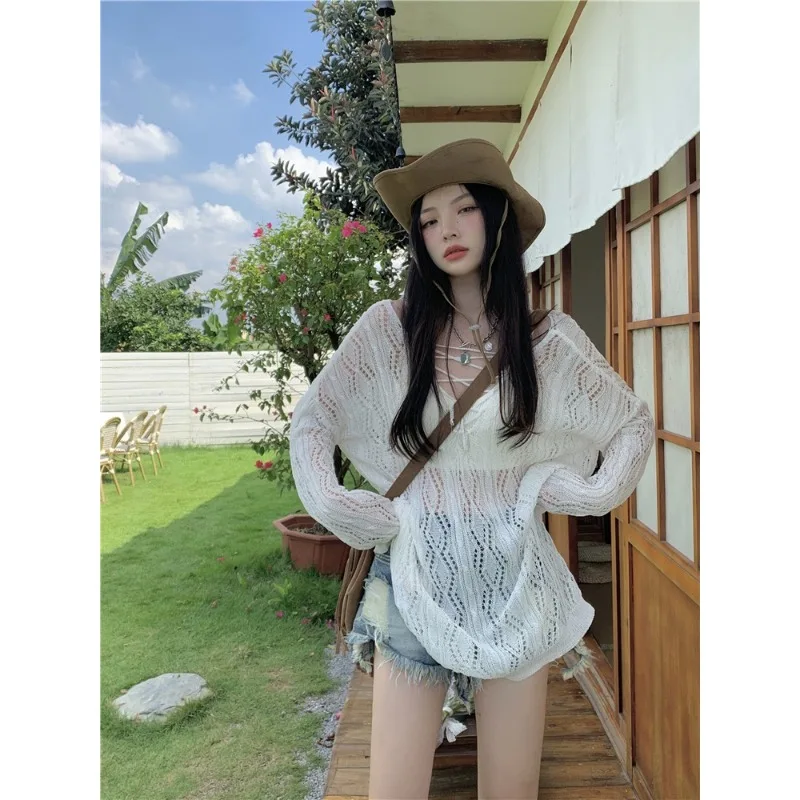 Beach White Hollow out Thin Knitted Sun Protection Cover up Women's Spring Outerwear V Ne Ele See tough Top
Beach White Hollow out Thin Knitted Sun Protection Cover up Women's Spring Outerwear V Ne Ele See tough Top