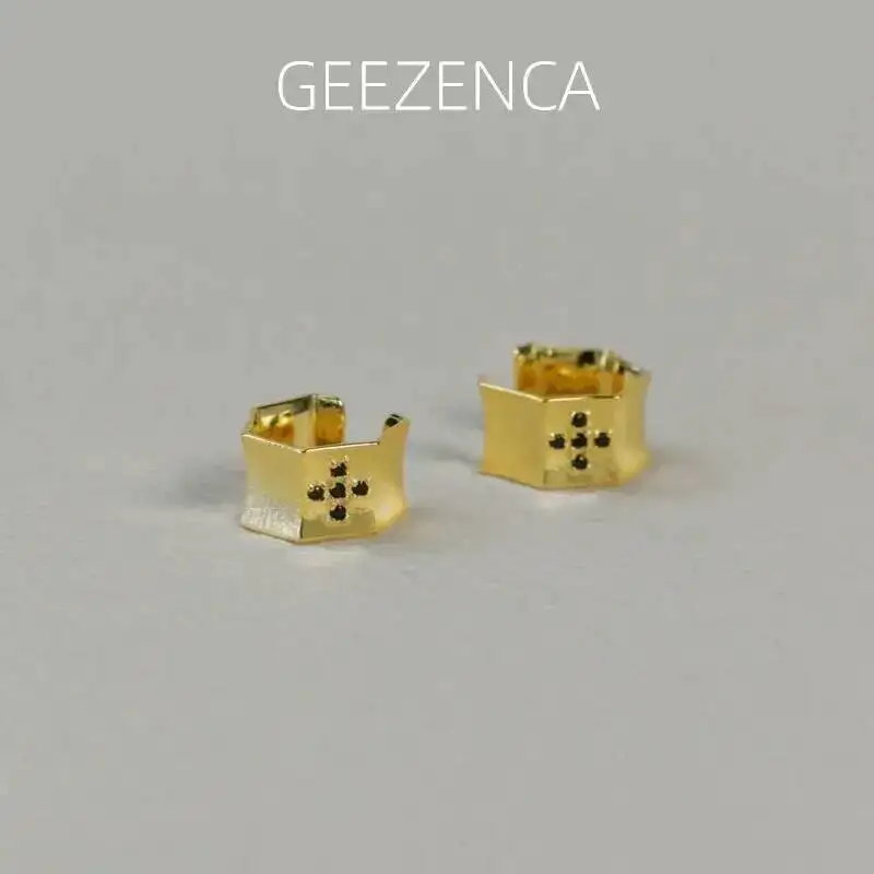 Серьги-клипсы GEEZENCA из стерлингового серебра 925 пробы с фианитом, 5 А, унисекс, в стиле панк, уникальные серьги без пирсинга, новинка 2024, искусственный подарок
Серьги-клипсы GEEZENCA из стерлингового серебра 925 пробы с фианитом, 5 А, унисекс, в стиле панк, уникальные серьги без пирсинга, новинка 2024, искусственный подарок