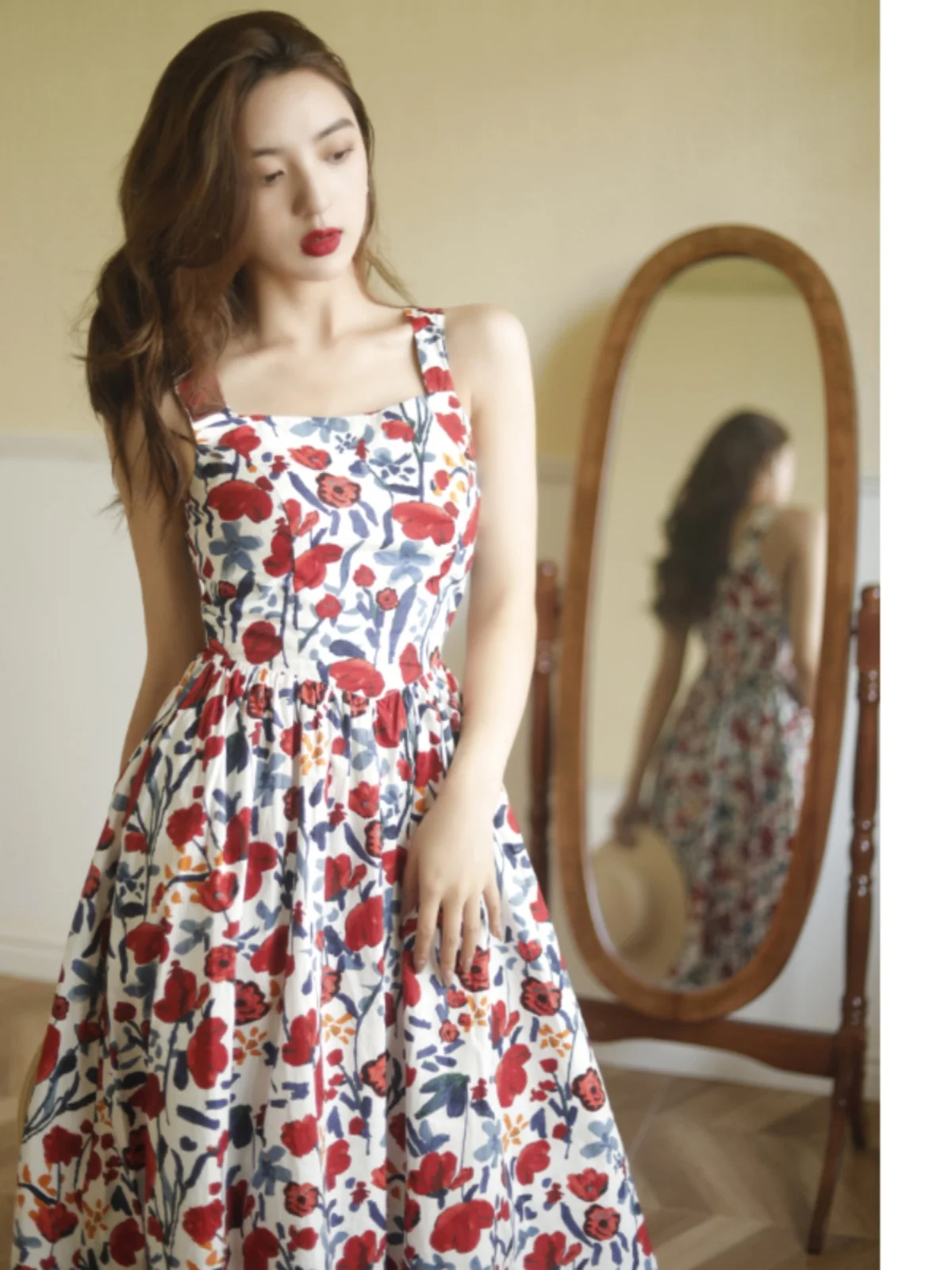 Summer Floral Oil Painting Print Halter Dress Women's High Waist Cotton Gauze A-Line Dress Vintage Tea Break Slimming Skirt
Summer Floral Oil Painting Print Halter Dress Women's High Waist Cotton Gauze A-Line Dress Vintage Tea Break Slimming Skirt