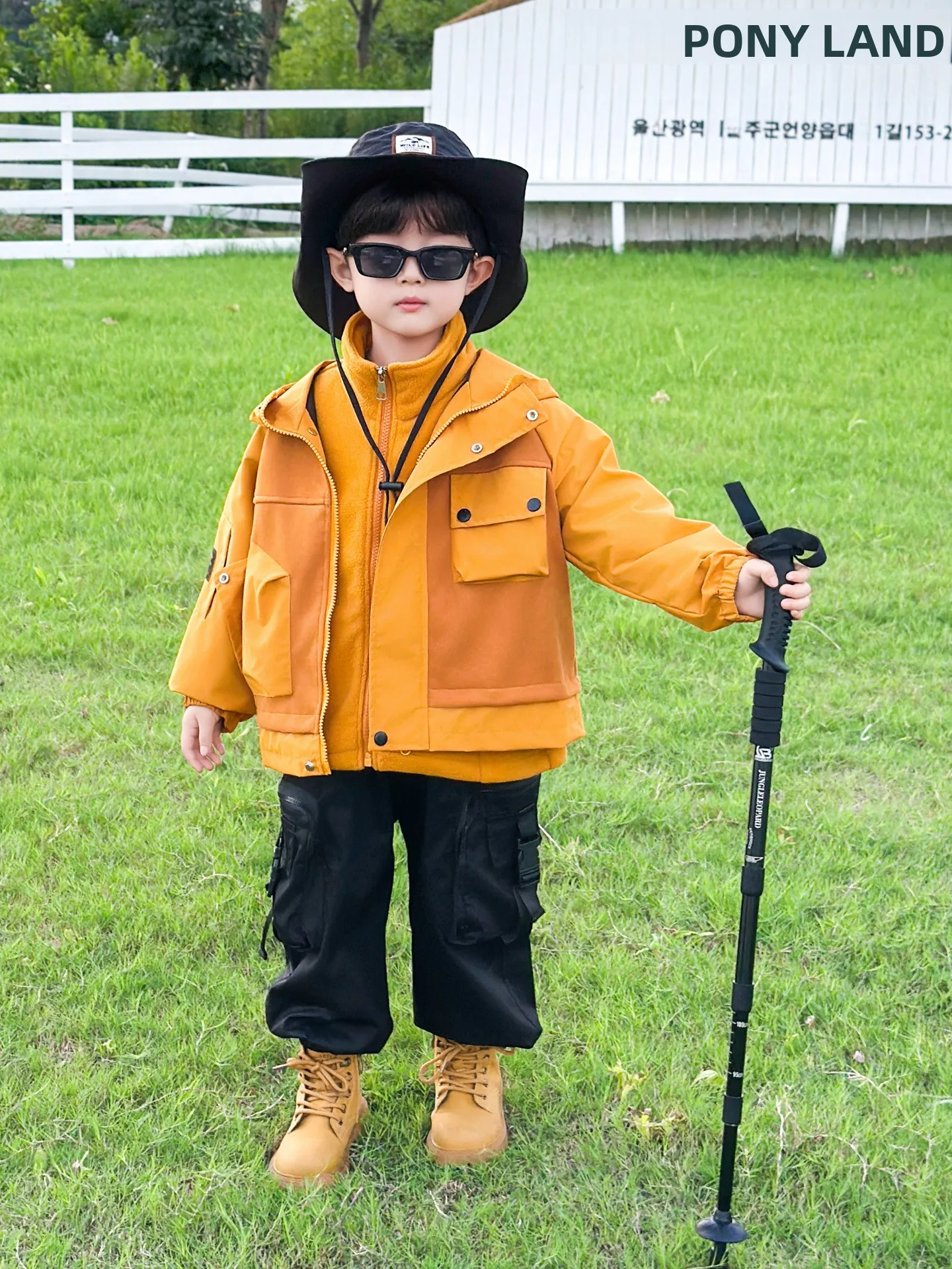 Boys' Tee-in-One Detachable Jaet Autumn Winter Faionable Windbreaker Coat Baby Boy Outerwear Youth ular Loose Fit Po...
Boys' Tee-in-One Detachable Jaet Autumn Winter Faionable Windbreaker Coat Baby Boy Outerwear Youth ular Loose Fit Po...