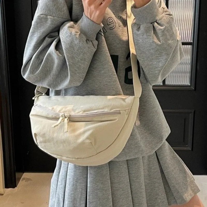 Casual Office Diaper Bag Handbag One Shoulder Café Visit Exquisite Glamorous Versatile Stylish Practical Daily Use
Casual Office Diaper Bag Handbag One Shoulder Café Visit Exquisite Glamorous Versatile Stylish Practical Daily Use