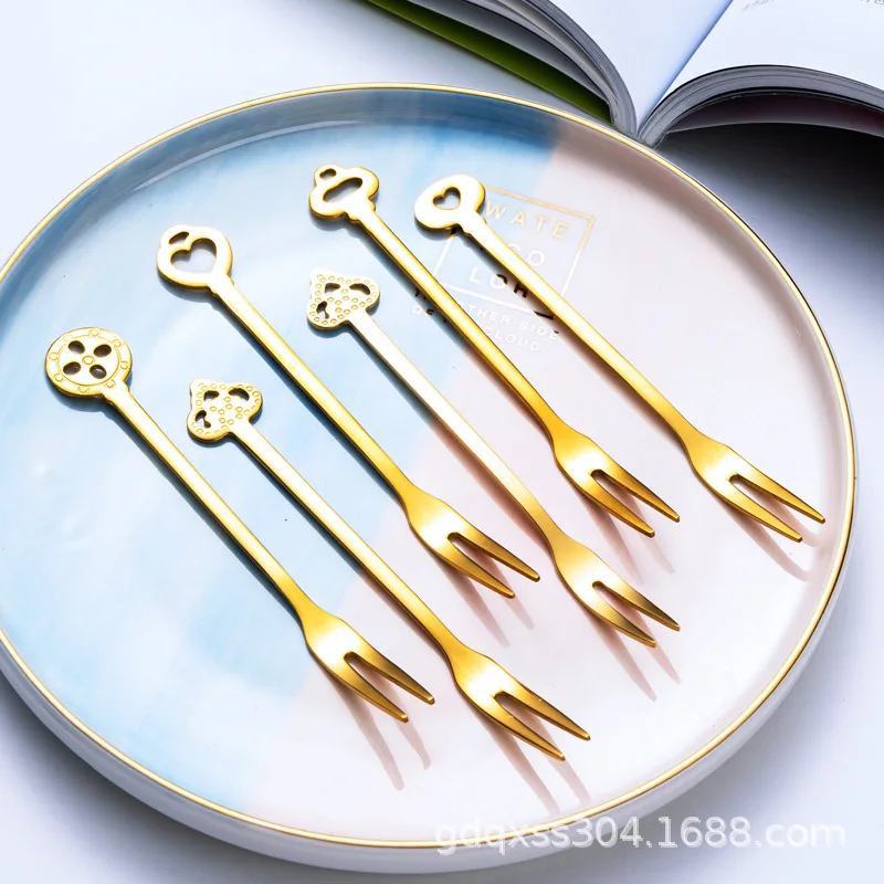 Creative 304 stainless steel fruit fork personality simple dessert two tooth fork titanium Fruit Fork
Creative 304 stainless steel fruit fork personality simple dessert two tooth fork titanium Fruit Fork