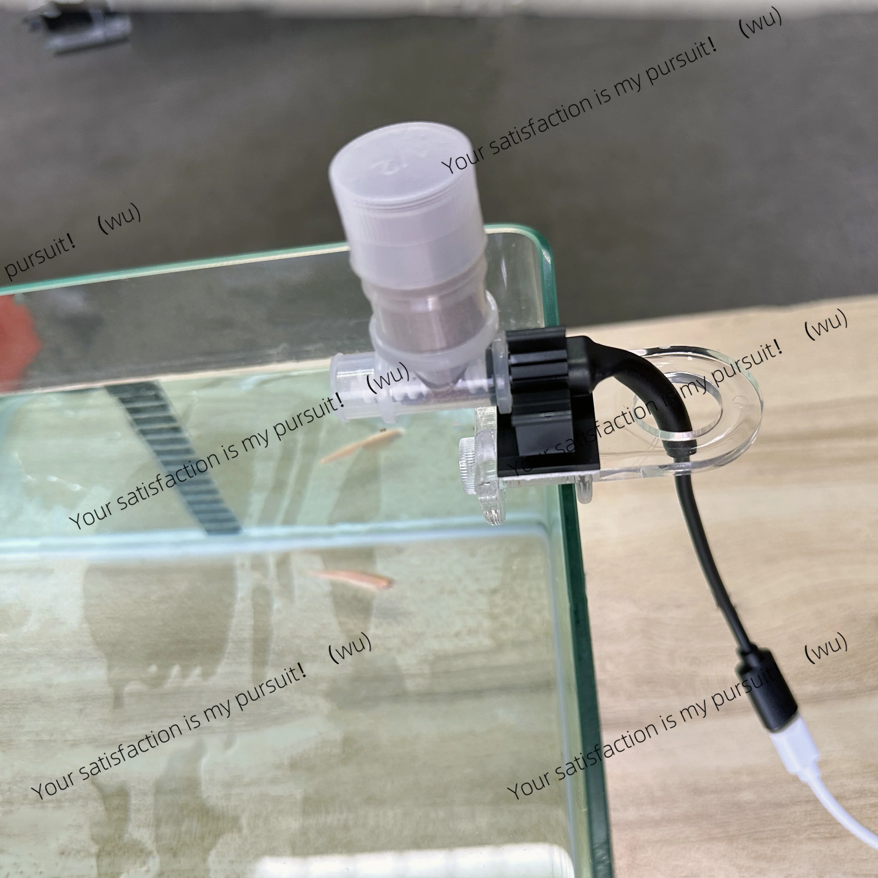 Fish tank feeder Mobile phone remote control Intelligent timing feeder Ornamental fish Turtle food Aquarium automatic feeder
Fish tank feeder Mobile phone remote control Intelligent timing feeder Ornamental fish Turtle food Aquarium automatic feeder