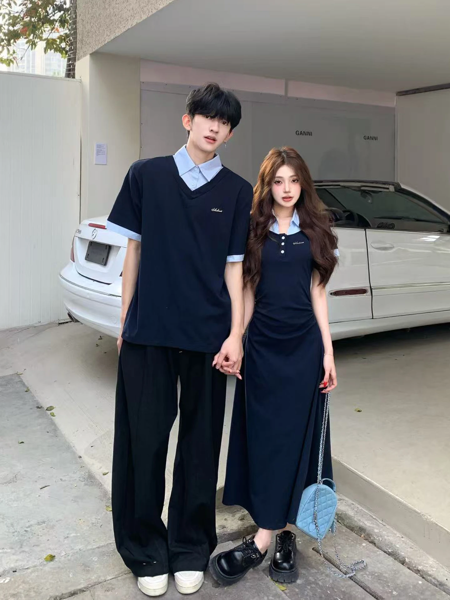 American Retro Couple Matching Short Sleeve T-Shirt Summer Slimming Dress And Top Set Waist-Cinching Vintage Style
American Retro Couple Matching Short Sleeve T-Shirt Summer Slimming Dress And Top Set Waist-Cinching Vintage Style