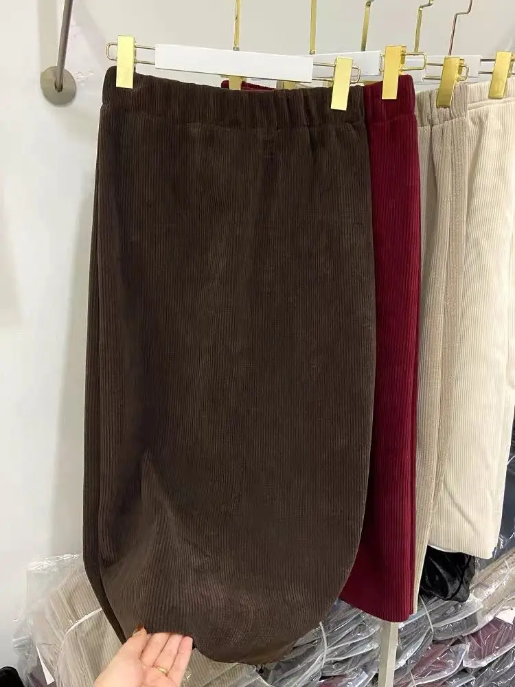 plus Size Women's Elastic Waist Corduroy A-Line Skirt Spring Autumn Loose Fit Open Slit Skirts for And Pear Shaped...
plus Size Women's Elastic Waist Corduroy A-Line Skirt Spring Autumn Loose Fit Open Slit Skirts for And Pear Shaped...