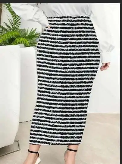Spring/summer Women's Style Black and White Striped Waist Skirt Pencil Skirt Long Skirt
Spring/summer Women's Style Black and White Striped Waist Skirt Pencil Skirt Long Skirt