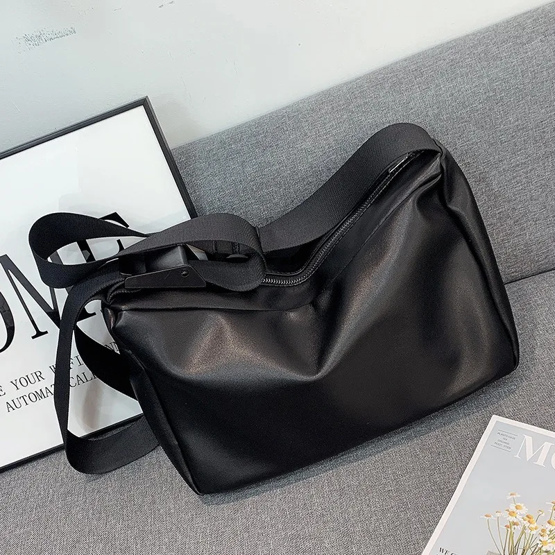 2025 New Shoulder Bag for Women Luxury Designer Retro Simple Large Capacity Single-shoulder Crossbody Bag Casual Message Bag
2025 New Shoulder Bag for Women Luxury Designer Retro Simple Large Capacity Single-shoulder Crossbody Bag Casual Message Bag