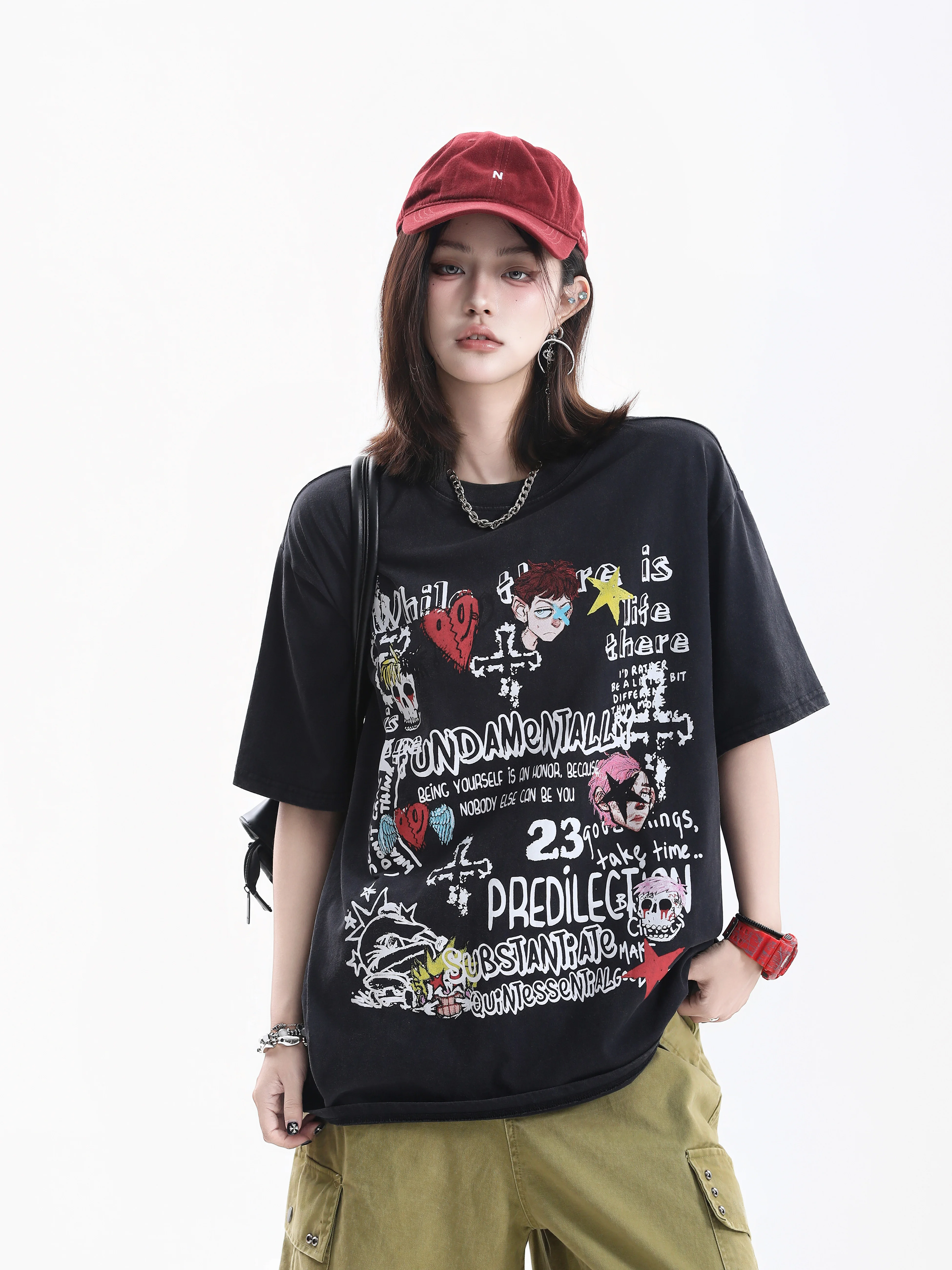 American Style Retro Graffiti Portrait Print Oversize Streetwear Short Sleeve T Shirt for Women Universal Fit Couple's Tee
American Style Retro Graffiti Portrait Print Oversize Streetwear Short Sleeve T Shirt for Women Universal Fit Couple's Tee