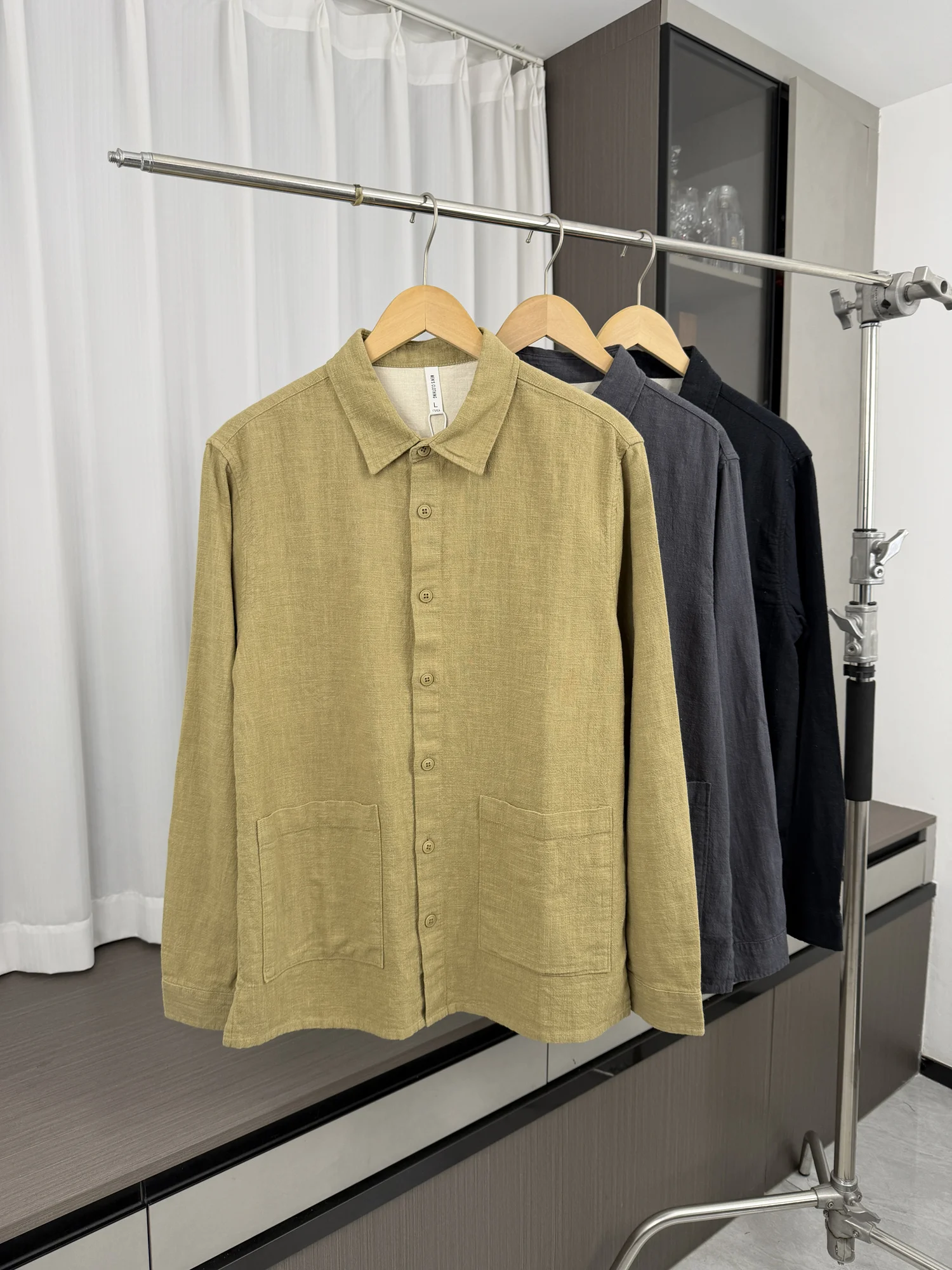 High-End Cotton Linen Men's Casual Shirt Comfortable Breathable Pure Color Spring Summer Fashionable Outerwear Urban Style
High-End Cotton Linen Men's Casual Shirt Comfortable Breathable Pure Color Spring Summer Fashionable Outerwear Urban Style