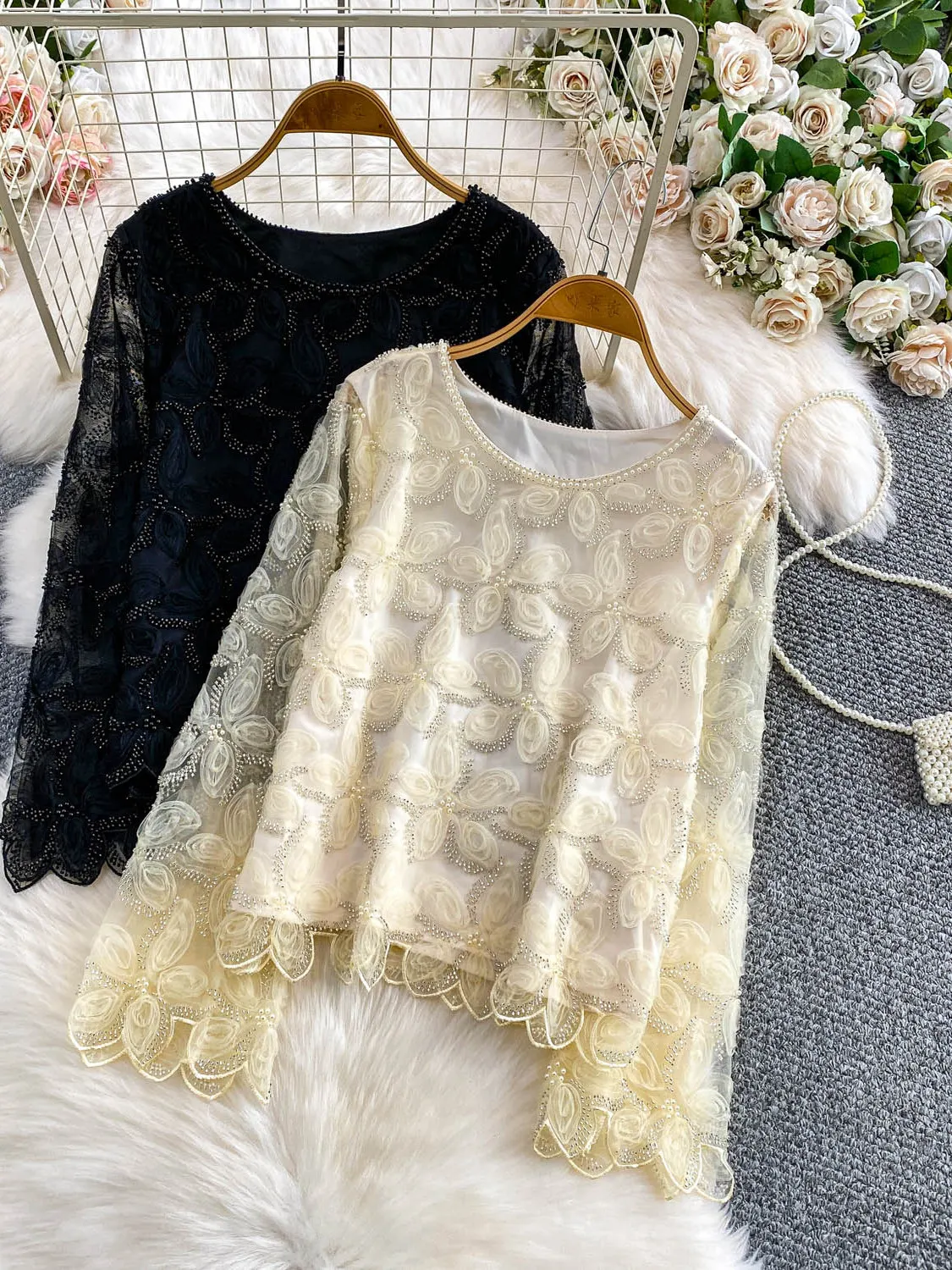 Ele European Sweet Heavy Embroidery Bead round Ne T-irt Women's Autumn Winter Loose Slimming Top Luxury Gentlewoman S...
Ele European Sweet Heavy Embroidery Bead round Ne T-irt Women's Autumn Winter Loose Slimming Top Luxury Gentlewoman S...