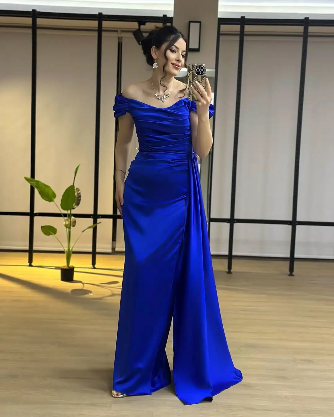 Klein Mermaid Ribbons Prom Dresses 2025 Elegant Woman Party Dress Off The Shoulder Mermaid Evening Dresses Ruched Customized
Klein Mermaid Ribbons Prom Dresses 2025 Elegant Woman Party Dress Off The Shoulder Mermaid Evening Dresses Ruched Customized