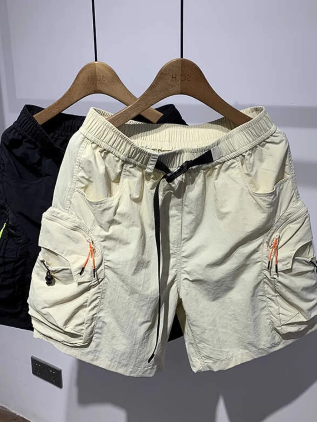 Japanese Style Loose Casual Outdoor Men's Workwear Shorts Pure Color 3D Zipper Pocket Belted Summer Trendy Five-Quarter Pants
Japanese Style Loose Casual Outdoor Men's Workwear Shorts Pure Color 3D Zipper Pocket Belted Summer Trendy Five-Quarter Pants