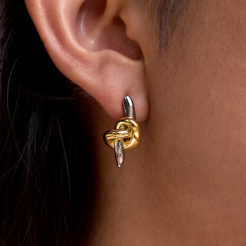 AIKOER Personalized Designer Classic 18K Gold Color Plated Stainless Steel Two-Tone Knot Ear Studs Jewellery Woman Daily Wear
AIKOER Personalized Designer Classic 18K Gold Color Plated Stainless Steel Two-Tone Knot Ear Studs Jewellery Woman Daily Wear