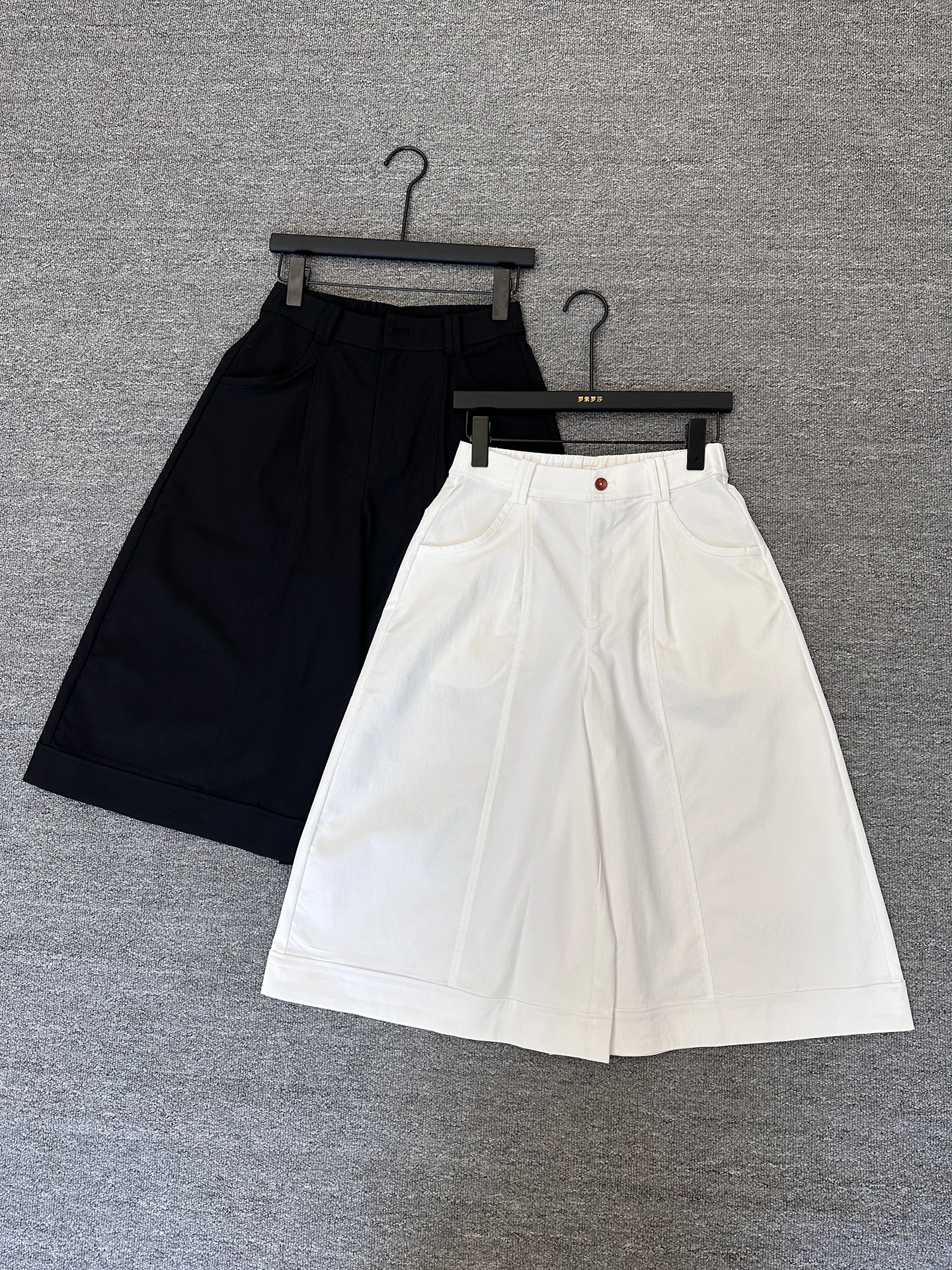 High Waist Wide Leg Pants Women's Loose Straight Cut White Casual Trousers Korean Style Summer Fashion plus Size Jeans
High Waist Wide Leg Pants Women's Loose Straight Cut White Casual Trousers Korean Style Summer Fashion plus Size Jeans