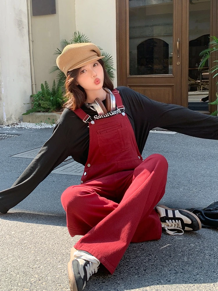 Дизайнерский женский джинсовый комбинезон цвета бургунди, весенний, свободный, стройнящий, омолаживающий, в американском ретро-стиле, модный
Дизайнерский женский джинсовый комбинезон цвета бургунди, весенний, свободный, стройнящий, омолаживающий, в американском ретро-стиле, модный