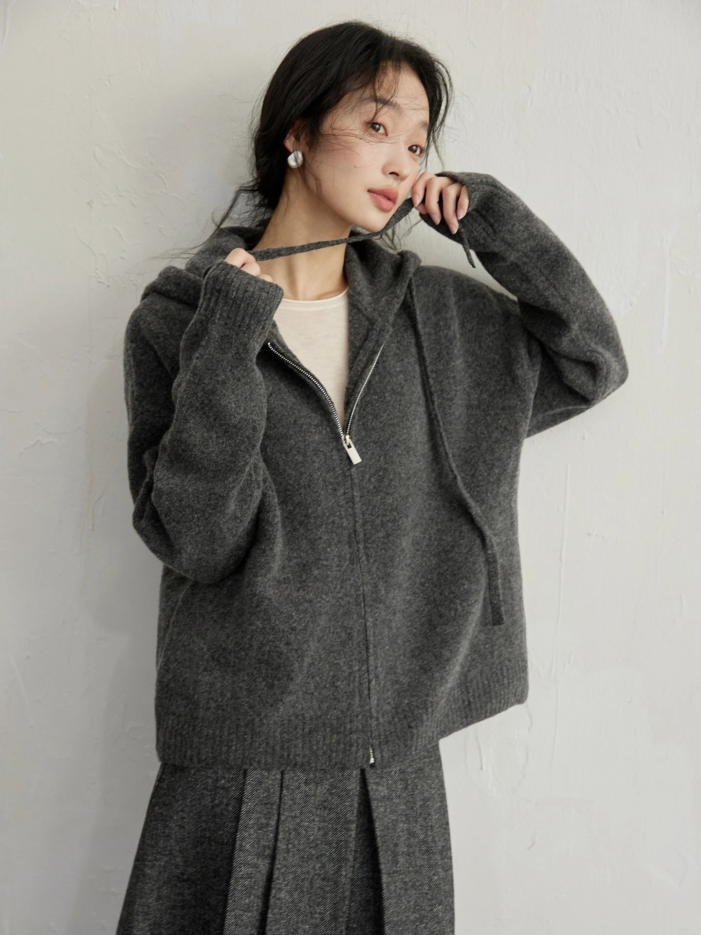 Supmwos, осень 2023, новый модный свободный вязаный открытый кардиган с капюшоном, женский свитер, топ, модный топ для поездок на работу, Sle
Supmwos, осень 2023, новый модный свободный вязаный открытый кардиган с капюшоном, женский свитер, топ, модный топ для поездок на работу, Sle