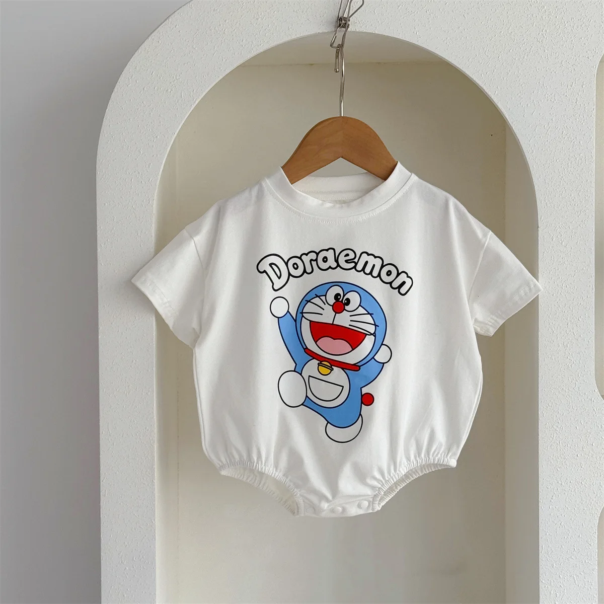 0-2 Years Old Cute Doraemon Triangle Bag Fart Jacket A Cotton Soft Baby Boy and Girl Summer Y2k Fashion Toys Anime Cartoon Frind
0-2 Years Old Cute Doraemon Triangle Bag Fart Jacket A Cotton Soft Baby Boy and Girl Summer Y2k Fashion Toys Anime Cartoon Frind