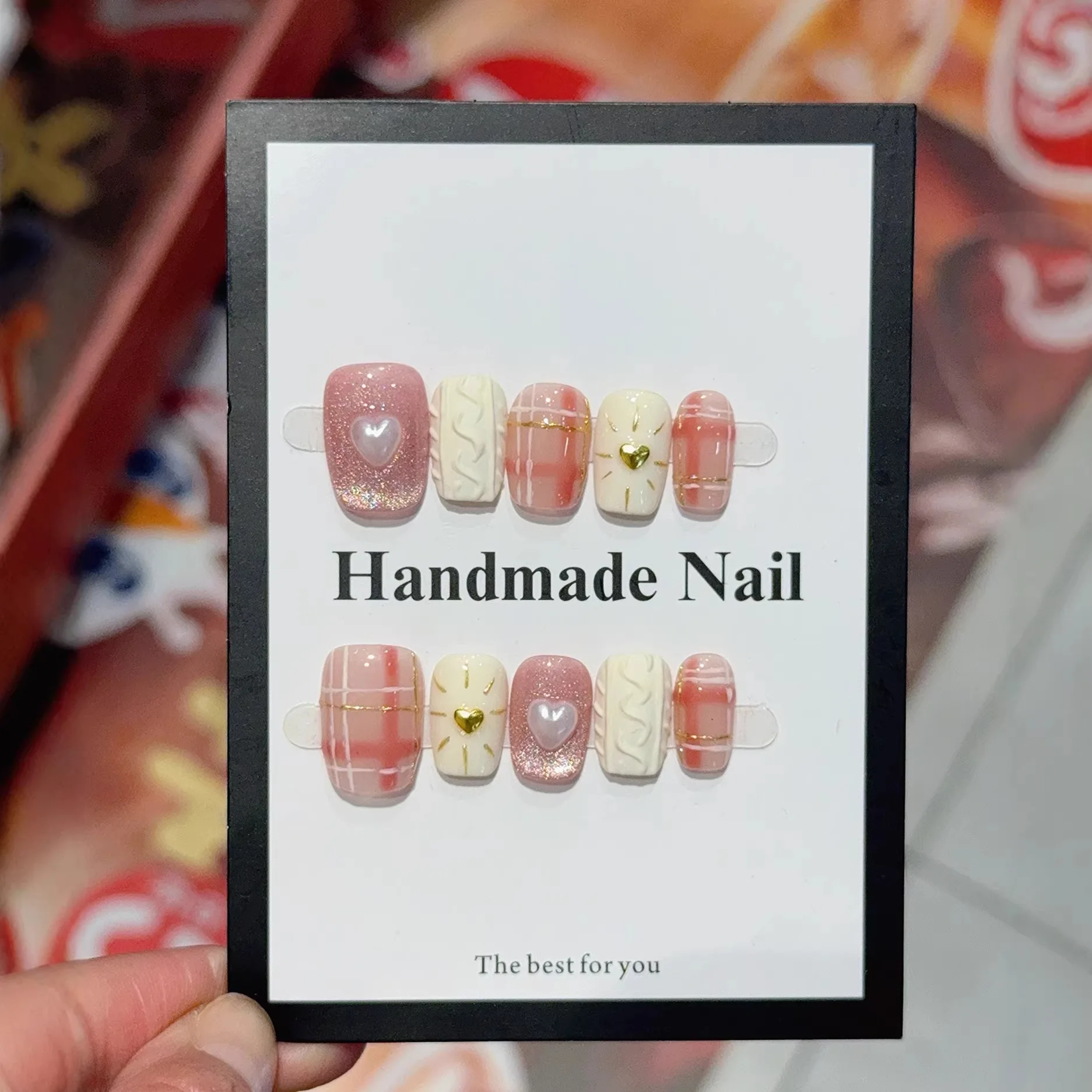 10 шт. розовых накладных ногтей в клетку с блестками, эффектом кошачьего глаза, жемчугом в форме сердца, 3D-рельефные, квадратные, французские, накладные ногти
10 шт. розовых накладных ногтей в клетку с блестками, эффектом кошачьего глаза, жемчугом в форме сердца, 3D-рельефные, квадратные, французские, накладные ногти