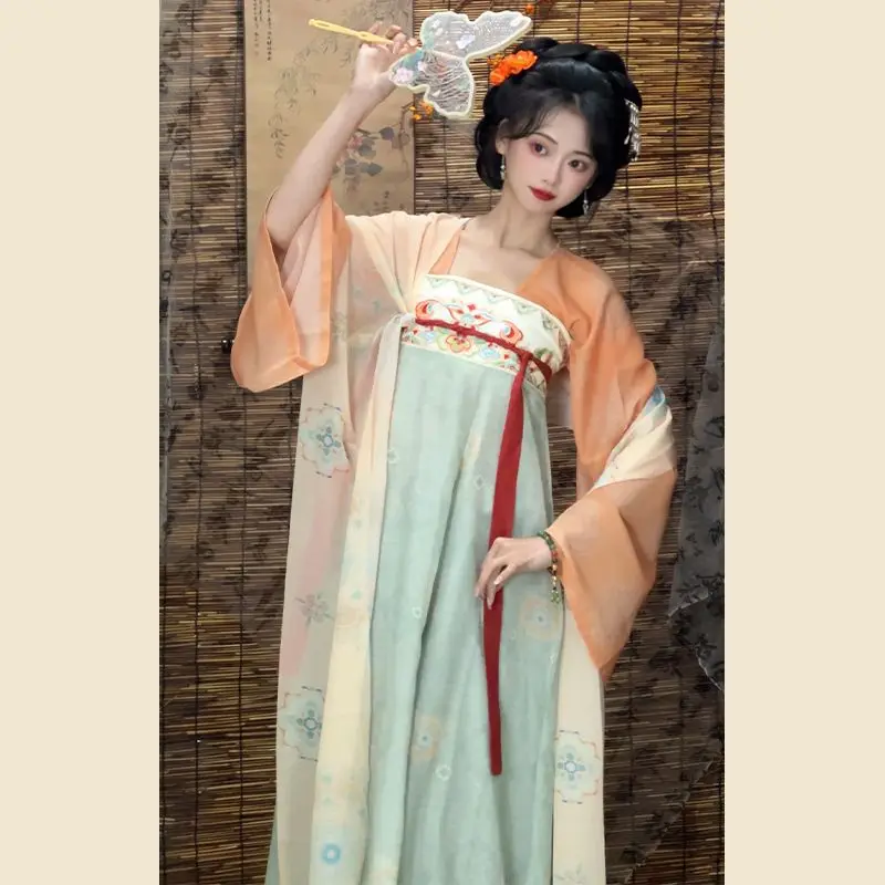 Hanfu Dynasty Tang — комплект юбки Qixiong Po с вышивкой (утягивающее китайское традиционное платье на весну/осень)
Hanfu Dynasty Tang — комплект юбки Qixiong Po с вышивкой (утягивающее китайское традиционное платье на весну/осень)