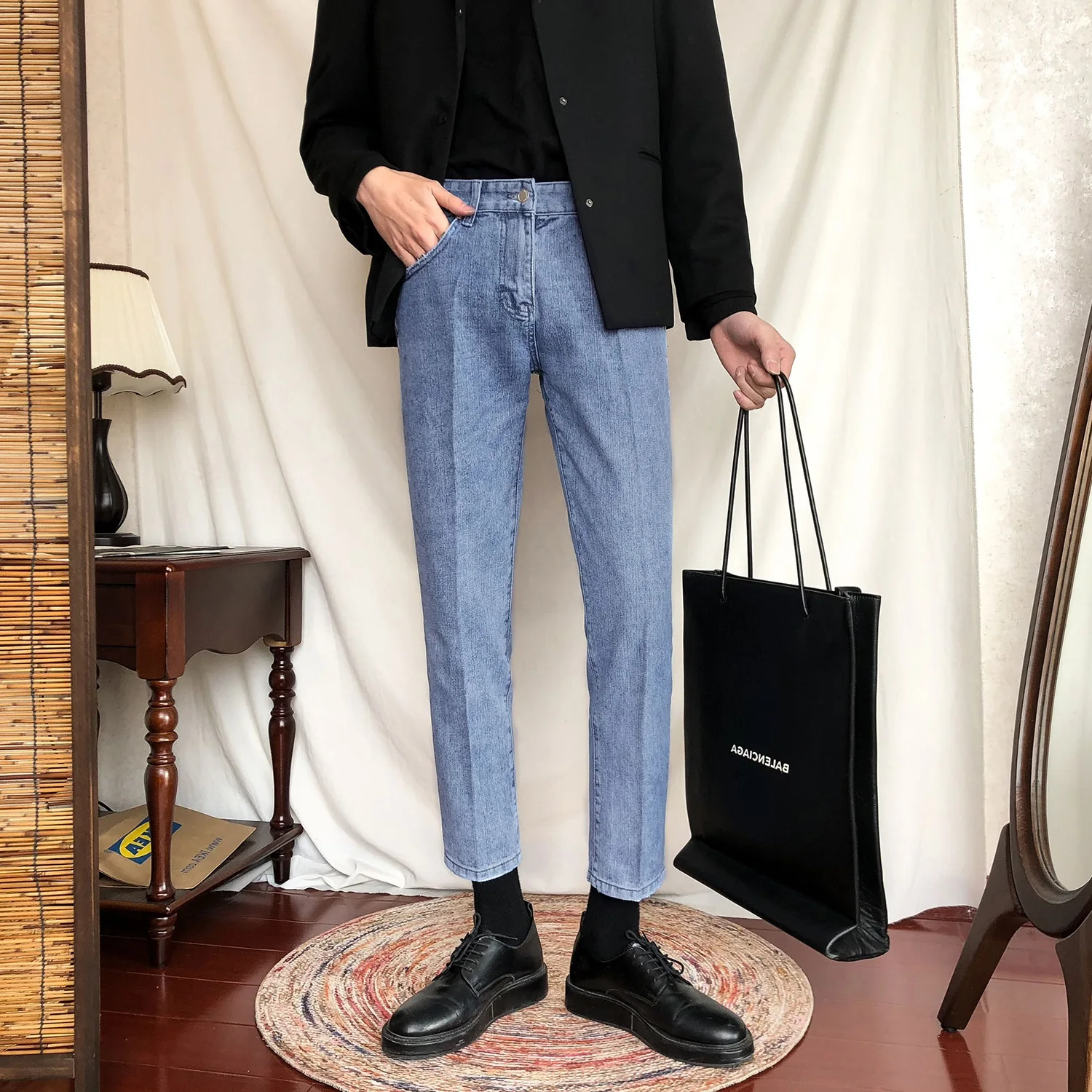 Casual Washed Blue Jeans Loose Straight Leg Slim Fit Nine Point Pants Youth Korean Trend Men's Clothing Spring Autumn New Style
Casual Washed Blue Jeans Loose Straight Leg Slim Fit Nine Point Pants Youth Korean Trend Men's Clothing Spring Autumn New Style