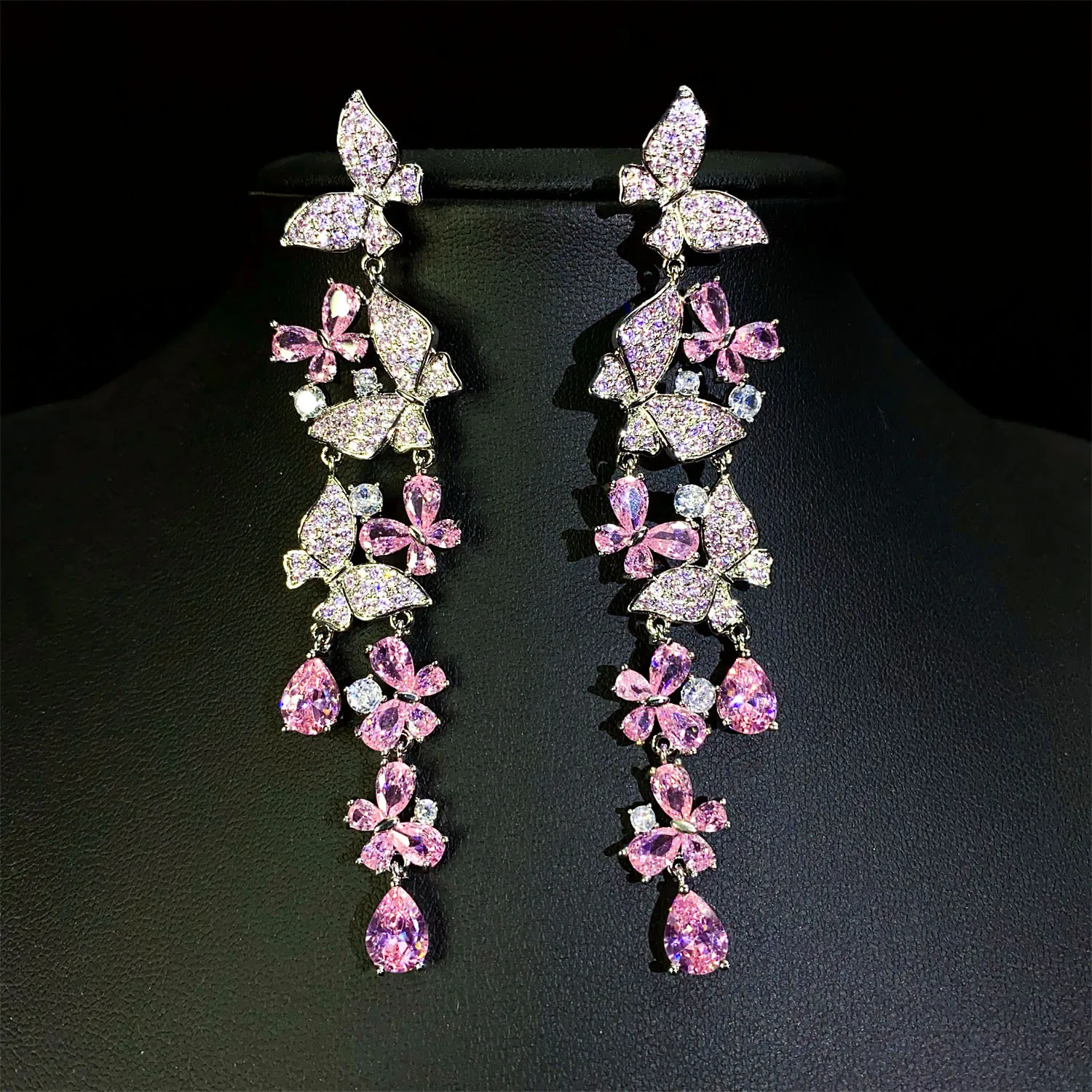luxury earrings butterfly flower long shiny white pink zircon wedding bride earrings women sweet jewelry evening party gift
luxury earrings butterfly flower long shiny white pink zircon wedding bride earrings women sweet jewelry evening party gift