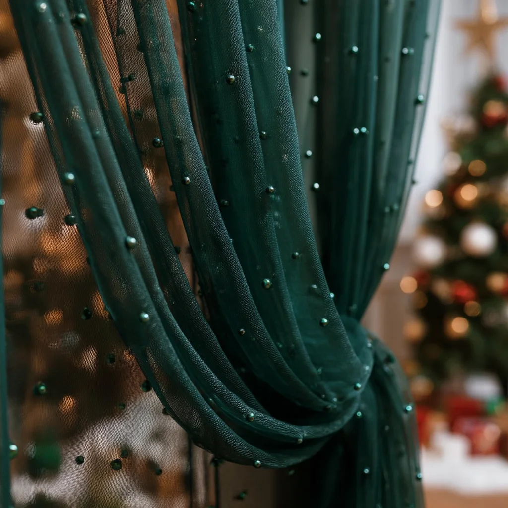 1 piece, dark green pearl tulle table runner, suitable for afternoon tea, birthday parties, and romantic dinners.
1 piece, dark green pearl tulle table runner, suitable for afternoon tea, birthday parties, and romantic dinners.