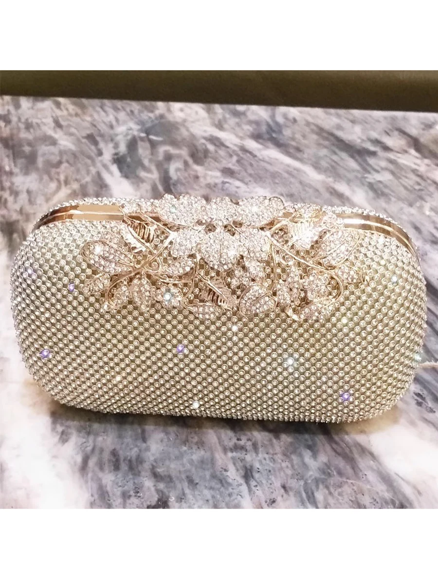 Elegant Women's Clutch Bag 2026 New Fashion Handbag Small Size for Evening Dresses Wedding Parties Soft Handle
Elegant Women's Clutch Bag 2026 New Fashion Handbag Small Size for Evening Dresses Wedding Parties Soft Handle