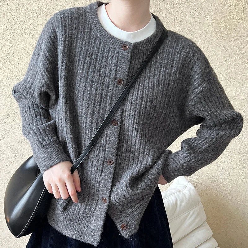 2024 New Women Single Button Sweater O-Neck Long Sleeve Cardigans Clothes Tops For Women Winter Sweater Pull Femme
2024 New Women Single Button Sweater O-Neck Long Sleeve Cardigans Clothes Tops For Women Winter Sweater Pull Femme