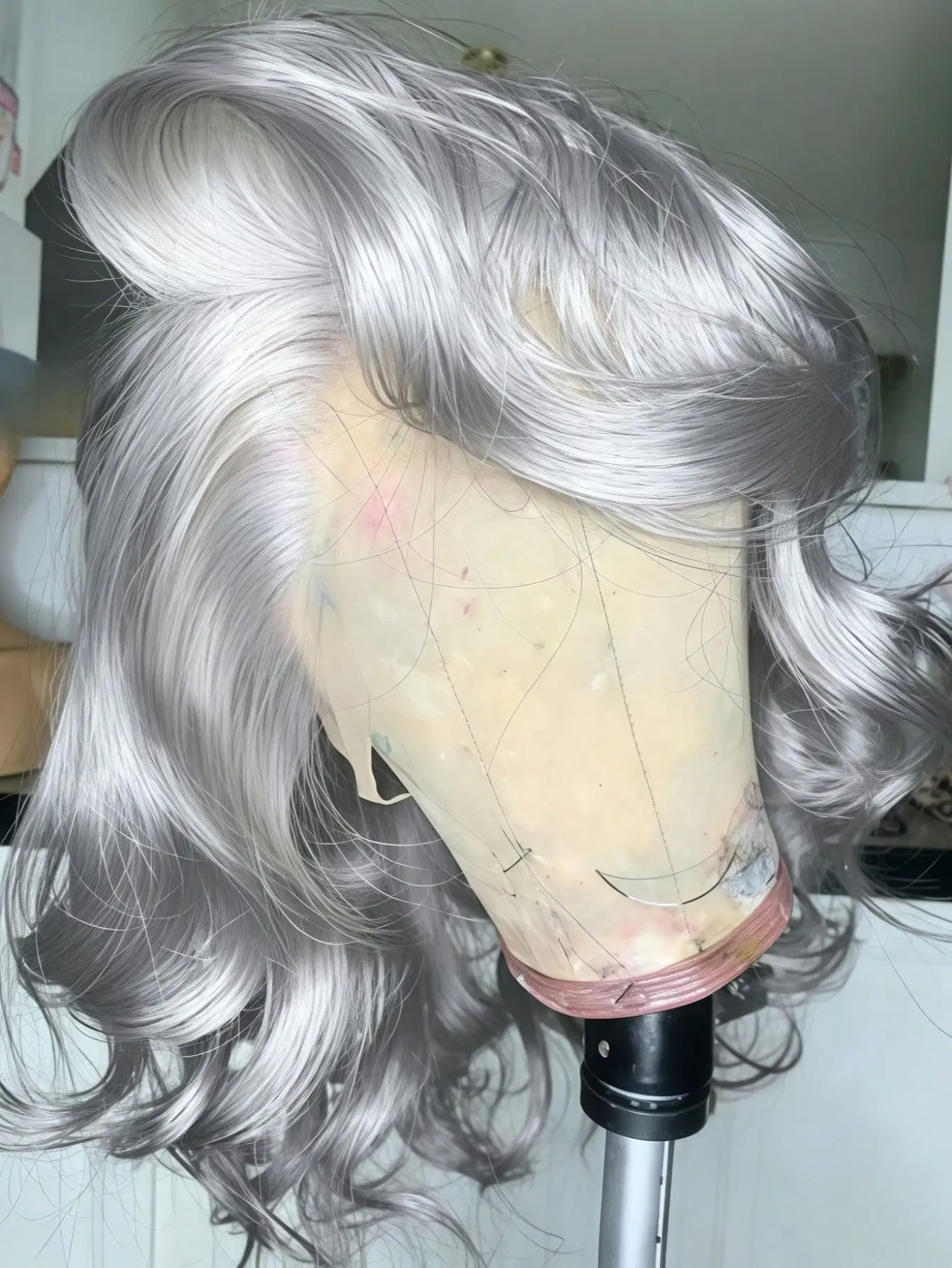 180% Density Silver Grey 13x4 HD Transparent Short Body Wave Lace Front Wigs Human Hair with Baby Hair Grey Colored Glueless Wigs Human Hair Pre Plucked with Baby Hair Brazilian Short Lace Frontal Wigs for Women
180% Density Silver Grey 13x4 HD Transparent Short Body Wave Lace Front Wigs Human Hair with Baby Hair Grey Colored Glueless Wigs Human Hair Pre Plucked with Baby Hair Brazilian Short Lace Frontal Wigs for Women