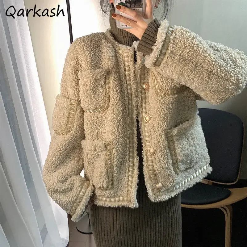 Lambwool Jackets Women Vintage Pockets Winter Korean Style Fashion Cropped Jacket Elegant Temperamnt Ladies Warm Thicken Coat
Lambwool Jackets Women Vintage Pockets Winter Korean Style Fashion Cropped Jacket Elegant Temperamnt Ladies Warm Thicken Coat