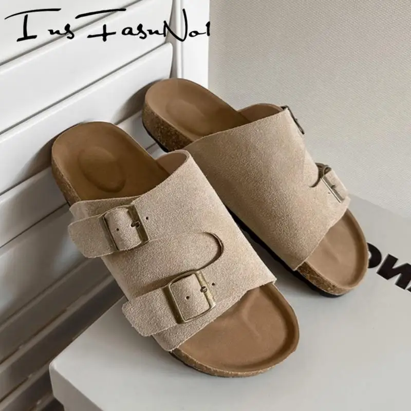 Модные женские тапочки на плоском каблуке с пряжкой на ремне, дизайнерские универсальные повседневные пляжные туфли из натуральной кожи, женская летняя уличная обувь 
Модные женские тапочки на плоском каблуке с пряжкой на ремне, дизайнерские универсальные повседневные пляжные туфли из натуральной кожи, женская летняя уличная обувь