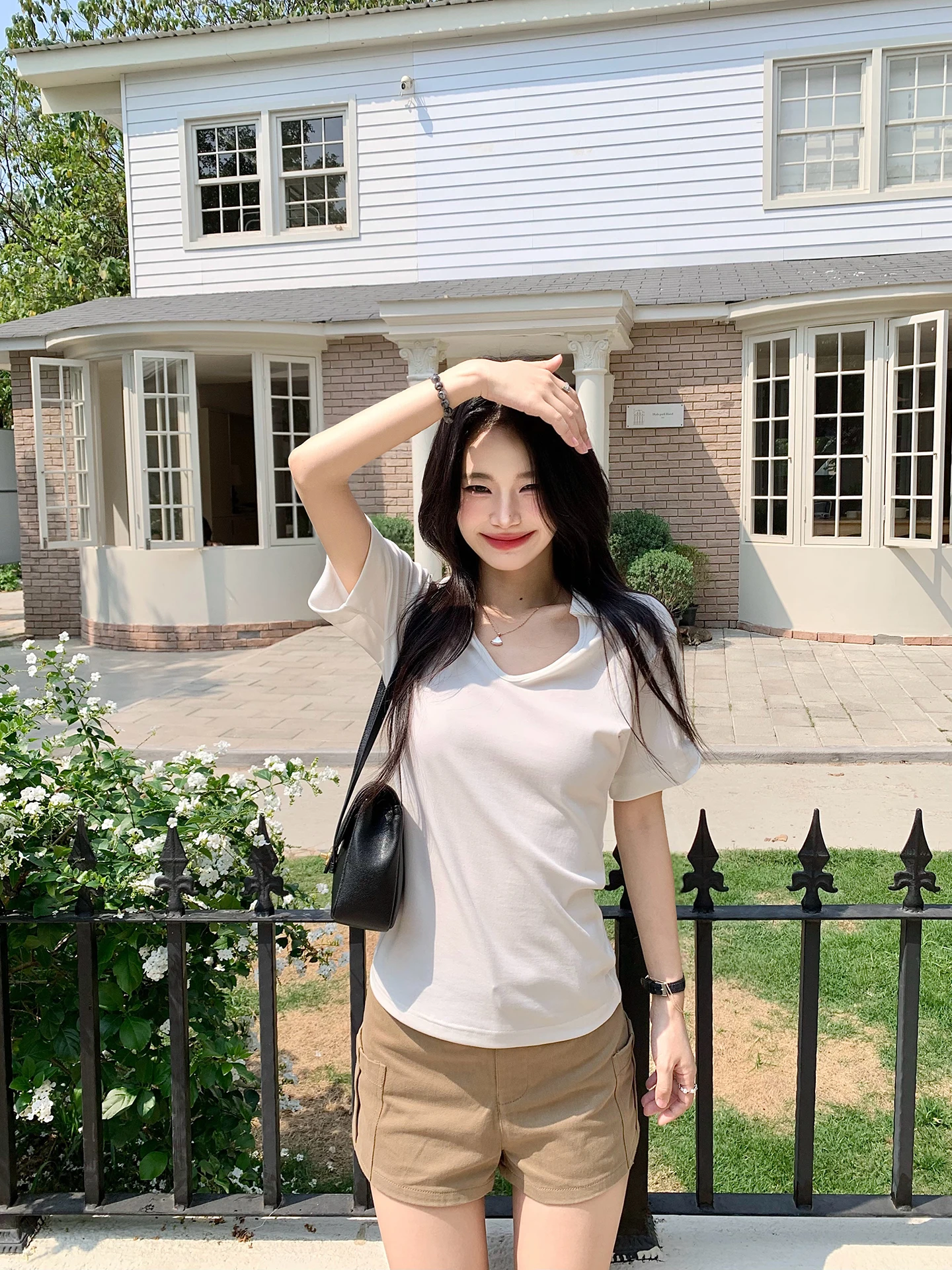 Casual White Short Sleeve Neck T-Shirt Women's Slim Fit Base Shirt Top Summer Commute Style Cotton Lycra Polyester
Casual White Short Sleeve Neck T-Shirt Women's Slim Fit Base Shirt Top Summer Commute Style Cotton Lycra Polyester