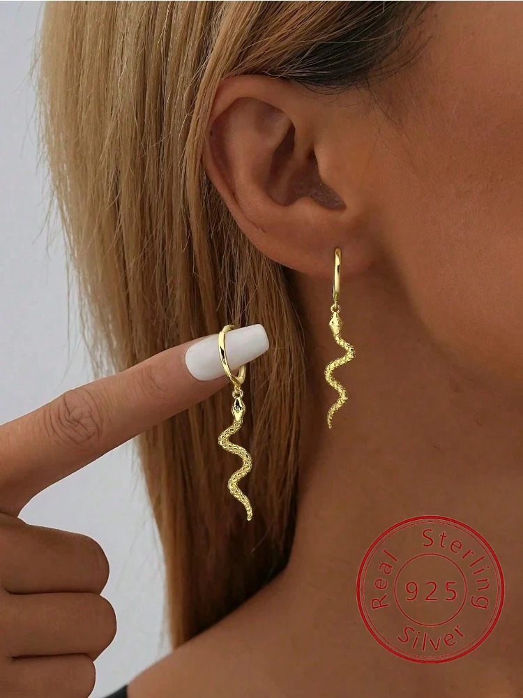 925 Sterling Silver Fashion Minimalism Snake Shape Hoop Earring For Women Wedding Anniversary Luxury High Quality Fine Jewelry
925 Sterling Silver Fashion Minimalism Snake Shape Hoop Earring For Women Wedding Anniversary Luxury High Quality Fine Jewelry