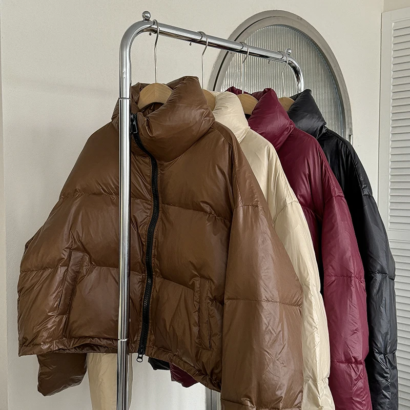 American Retro Women Solid Short Puffer Coat Lightweight Stand Collar Long Sleeve Puffy White Duck Boomber Down Jackets
American Retro Women Solid Short Puffer Coat Lightweight Stand Collar Long Sleeve Puffy White Duck Boomber Down Jackets