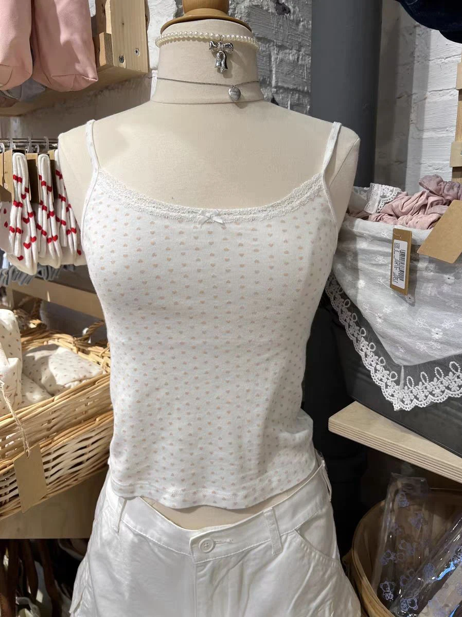 Pink Hearts Print Slim Tank Top Women Summer Lace Trim Bow Cotton Cropped Camis Sweet Casual Simple Sleeveless Crop Tops Y2k New
Pink Hearts Print Slim Tank Top Women Summer Lace Trim Bow Cotton Cropped Camis Sweet Casual Simple Sleeveless Crop Tops Y2k New