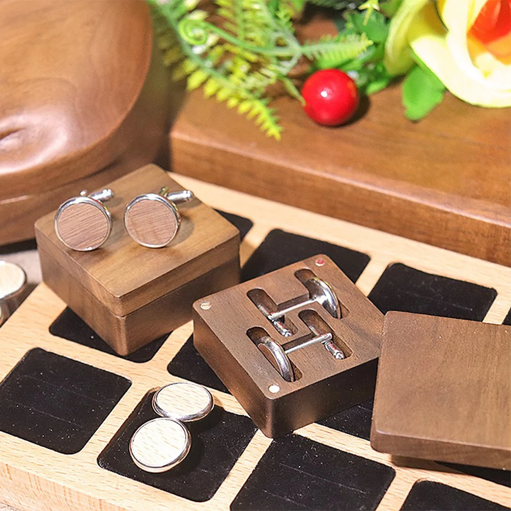 Solid Wood French Style Shirt Cufflink Box Suit Couple Man Minimalist Gift Accessories Packaging Box Retro Dustproof Button Box
Solid Wood French Style Shirt Cufflink Box Suit Couple Man Minimalist Gift Accessories Packaging Box Retro Dustproof Button Box