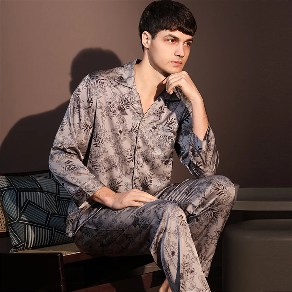 Men's Print Satin Pajama Set Long Sleeve Lapel Front Buttons Top And Pants Summer Autumn Sleepwear Loungewear
Men's Print Satin Pajama Set Long Sleeve Lapel Front Buttons Top And Pants Summer Autumn Sleepwear Loungewear