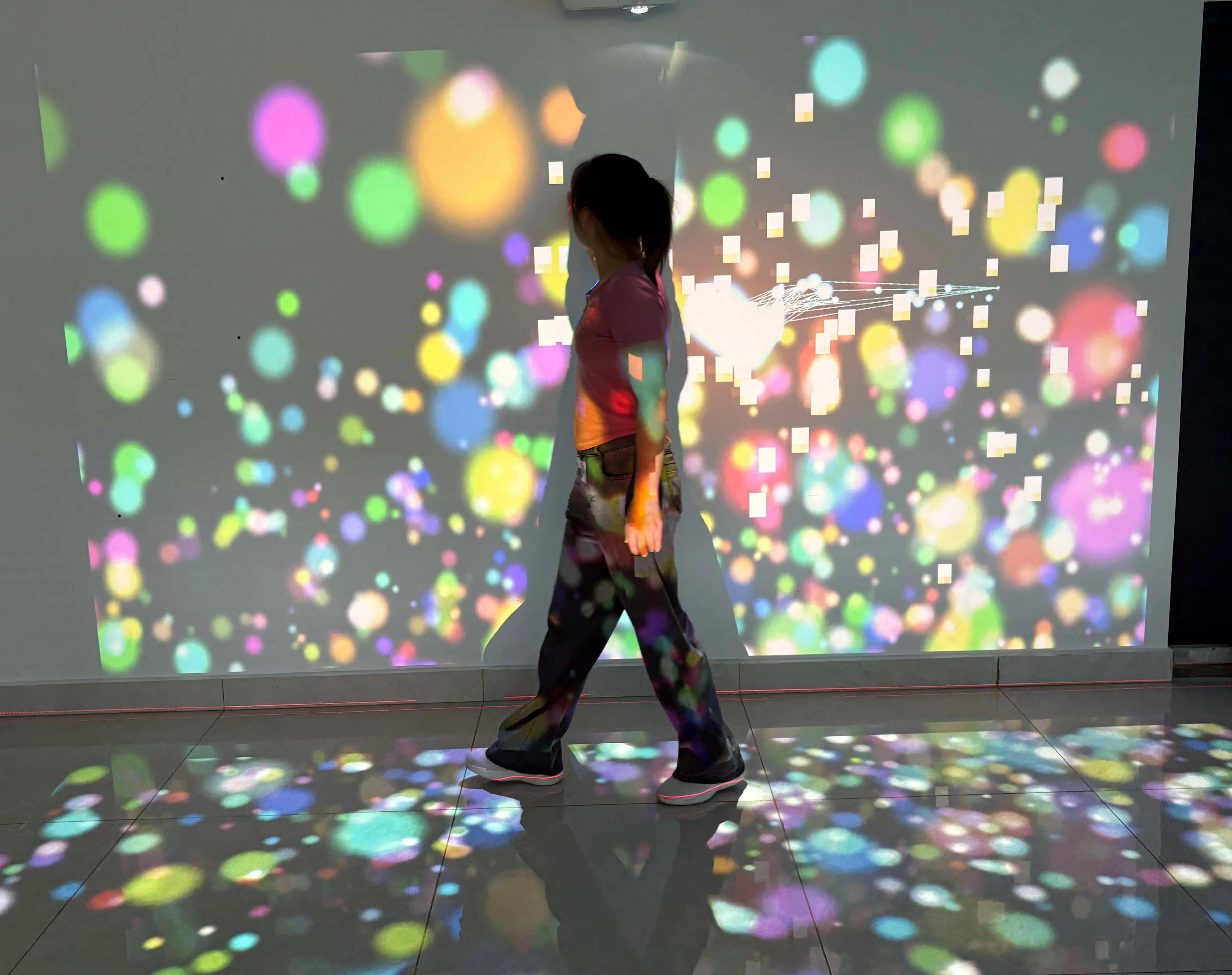 WEDIDIT FT8 Многопользовательская интерактивная крытая игровая площадка, набор проекторов, детские сенсорные настенные игры, развлекательное оборудование
WEDIDIT FT8 Многопользовательская интерактивная крытая игровая площадка, набор проекторов, детские сенсорные настенные игры, развлекательное оборудование