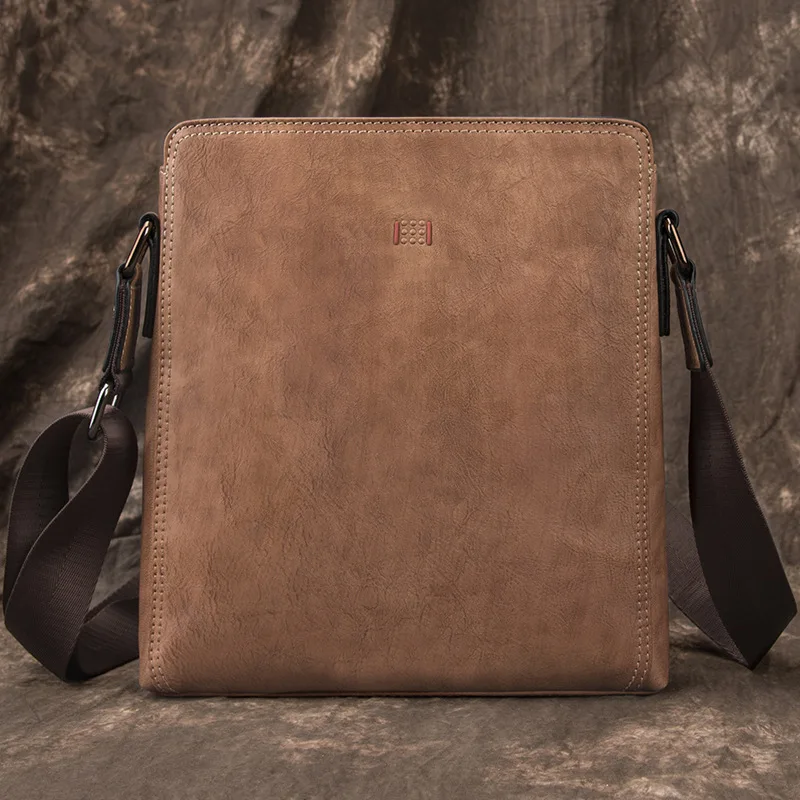 New leather first layer cowhide men's backpack retro shoulder messenger bag fashionable simple versatile casual trend large capa
New leather first layer cowhide men's backpack retro shoulder messenger bag fashionable simple versatile casual trend large capa