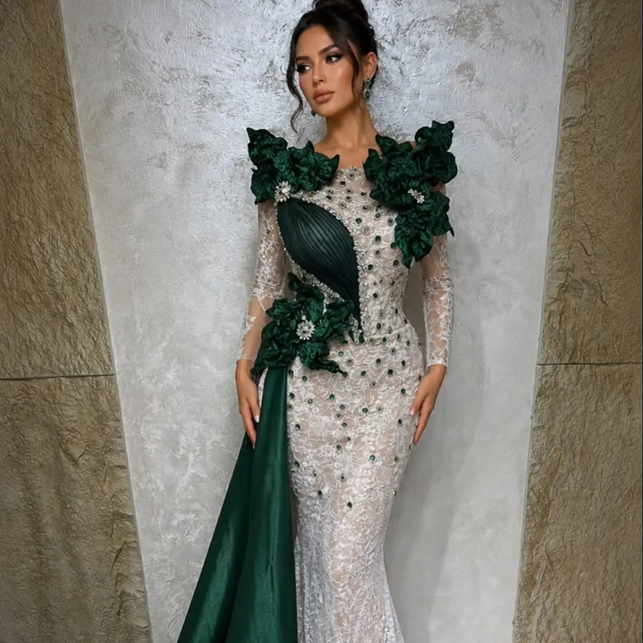 2026 Designer Green Floral Arabic Prom Dress Customized Long Sleeve Women's Formal Evening Gown Crystals Bride Reception Dresses
2026 Designer Green Floral Arabic Prom Dress Customized Long Sleeve Women's Formal Evening Gown Crystals Bride Reception Dresses