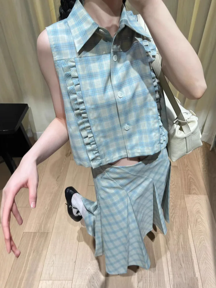 Floral Decorated Plaid Shirt And Skirt Set Women's Preppy Style Garden Department Half Skirt with Lace Trim Polyester Fiber
Floral Decorated Plaid Shirt And Skirt Set Women's Preppy Style Garden Department Half Skirt with Lace Trim Polyester Fiber