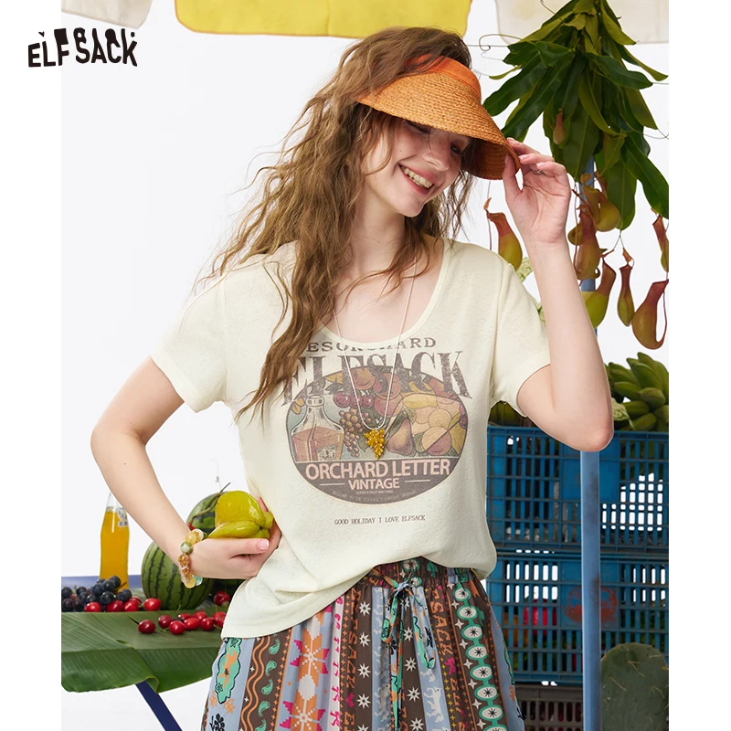 ELFSACK Women's Slim Short Sleeve Tee with Vintage Oval Fruit Letter Print, V Neck Casual Retro T-shirt for Summer Daily
ELFSACK Women's Slim Short Sleeve Tee with Vintage Oval Fruit Letter Print, V Neck Casual Retro T-shirt for Summer Daily