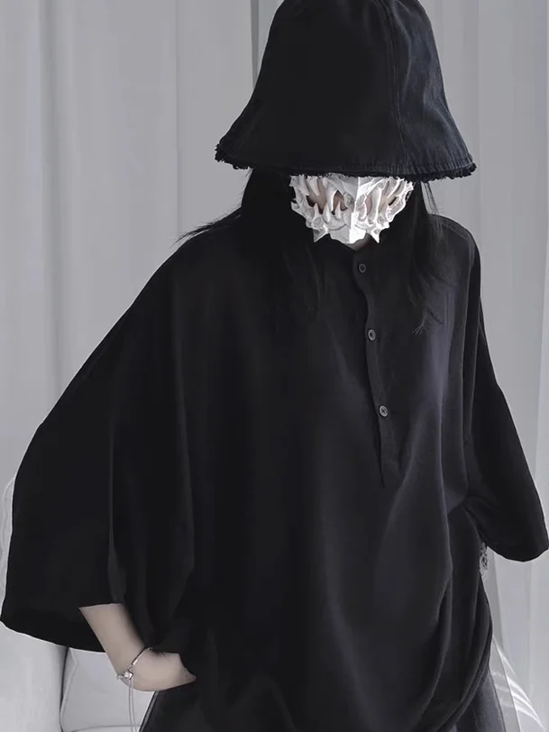 Loose Fit Five-Quarter Sleeve Shirt Stand Collar Big Cuff Dark Style Unisex Breathable Summer Sun Protection Cover up
Loose Fit Five-Quarter Sleeve Shirt Stand Collar Big Cuff Dark Style Unisex Breathable Summer Sun Protection Cover up