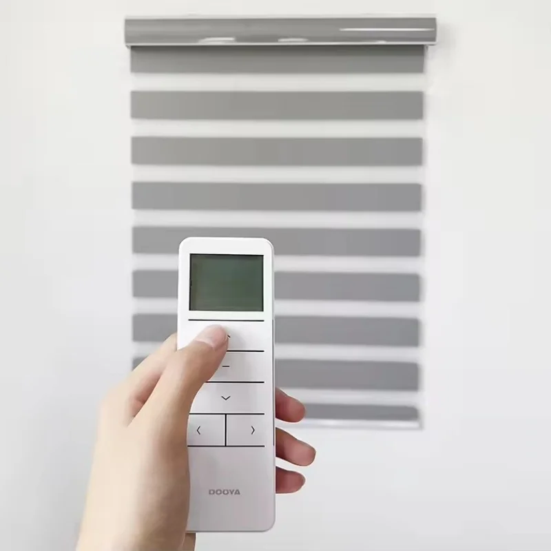 High Quality Customized Size Bluetooth Smart Remote Control Thermal Black Out Motorized Zebra Blinds For Windows
High Quality Customized Size Bluetooth Smart Remote Control Thermal Black Out Motorized Zebra Blinds For Windows