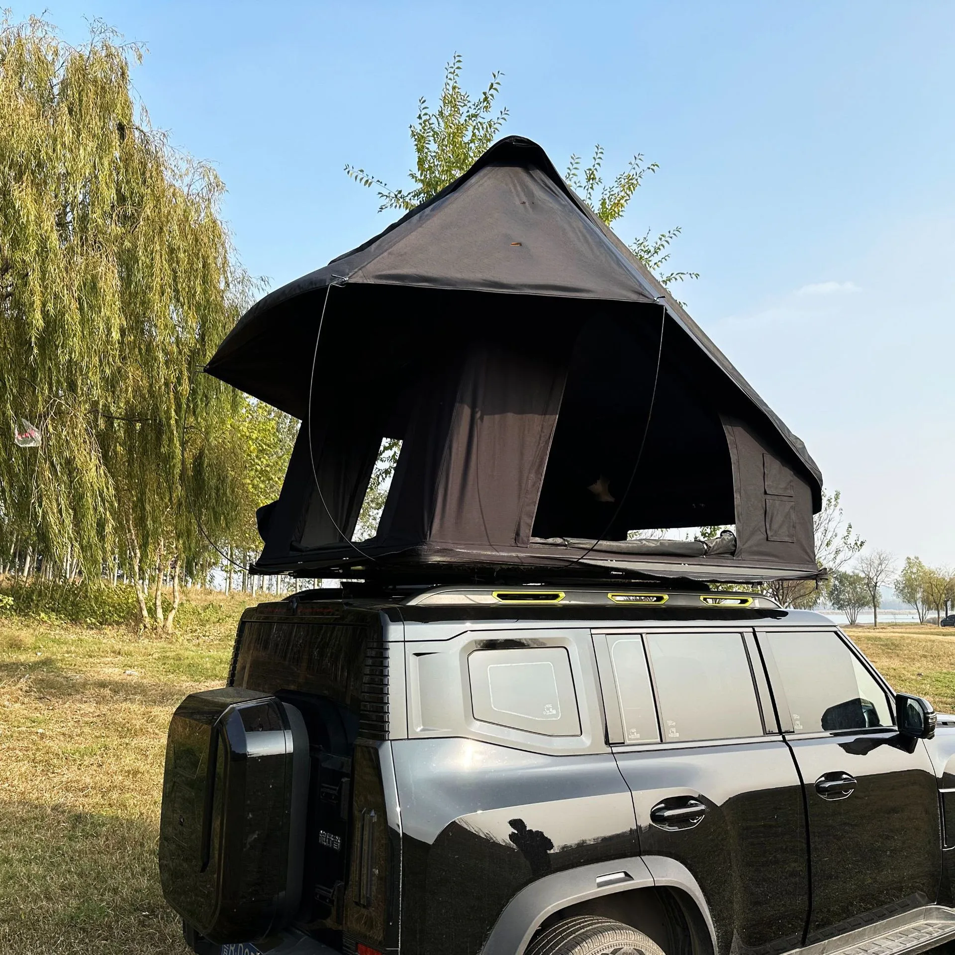 New Outdoor Camping Easy Install Aluminum SUV Car 2 Person Rooftop Tent Oxford Four-season Waterproof Quick Automatic
New Outdoor Camping Easy Install Aluminum SUV Car 2 Person Rooftop Tent Oxford Four-season Waterproof Quick Automatic