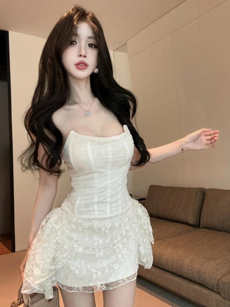 Ballet Style Slimming Pleated Strapless Dress Summer New High Waist Short Skirt Sexy Girl Princess Fit Lace Splice Hollow out
Ballet Style Slimming Pleated Strapless Dress Summer New High Waist Short Skirt Sexy Girl Princess Fit Lace Splice Hollow out