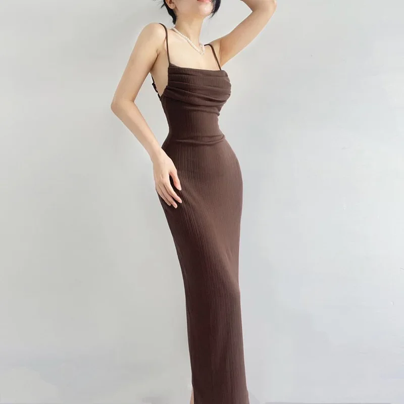 Summer New Fashionable Hip Hugging Long Skirt With A Ladylike Temperament, Slim Fit Pleated Suspender Dress
Summer New Fashionable Hip Hugging Long Skirt With A Ladylike Temperament, Slim Fit Pleated Suspender Dress