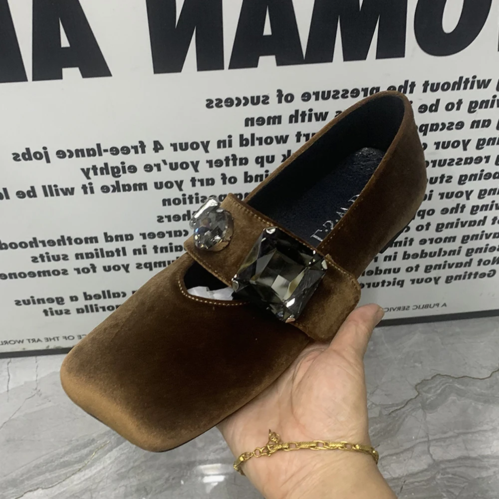 Fashion Women Mullers Plus Size Causal Flat Women Loafers Rhinestone Leather Women Shoes Designer Squre Toe Sandals
Fashion Women Mullers Plus Size Causal Flat Women Loafers Rhinestone Leather Women Shoes Designer Squre Toe Sandals
