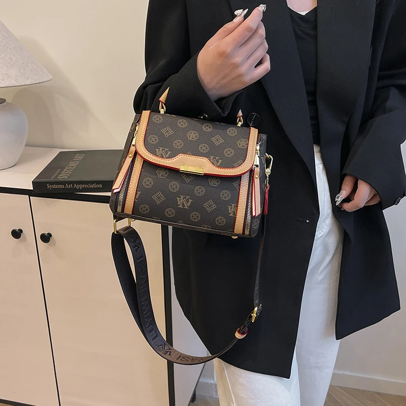 Classic Elegant Leather Shoulder Bag for Women Luxury Designer Crossbody Handbag Ladies Tote Purse Messenger Bag
Classic Elegant Leather Shoulder Bag for Women Luxury Designer Crossbody Handbag Ladies Tote Purse Messenger Bag